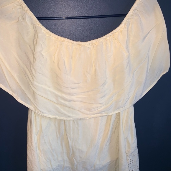 New York and Company yellow off the shoulder top! - Picture 2 of 3
